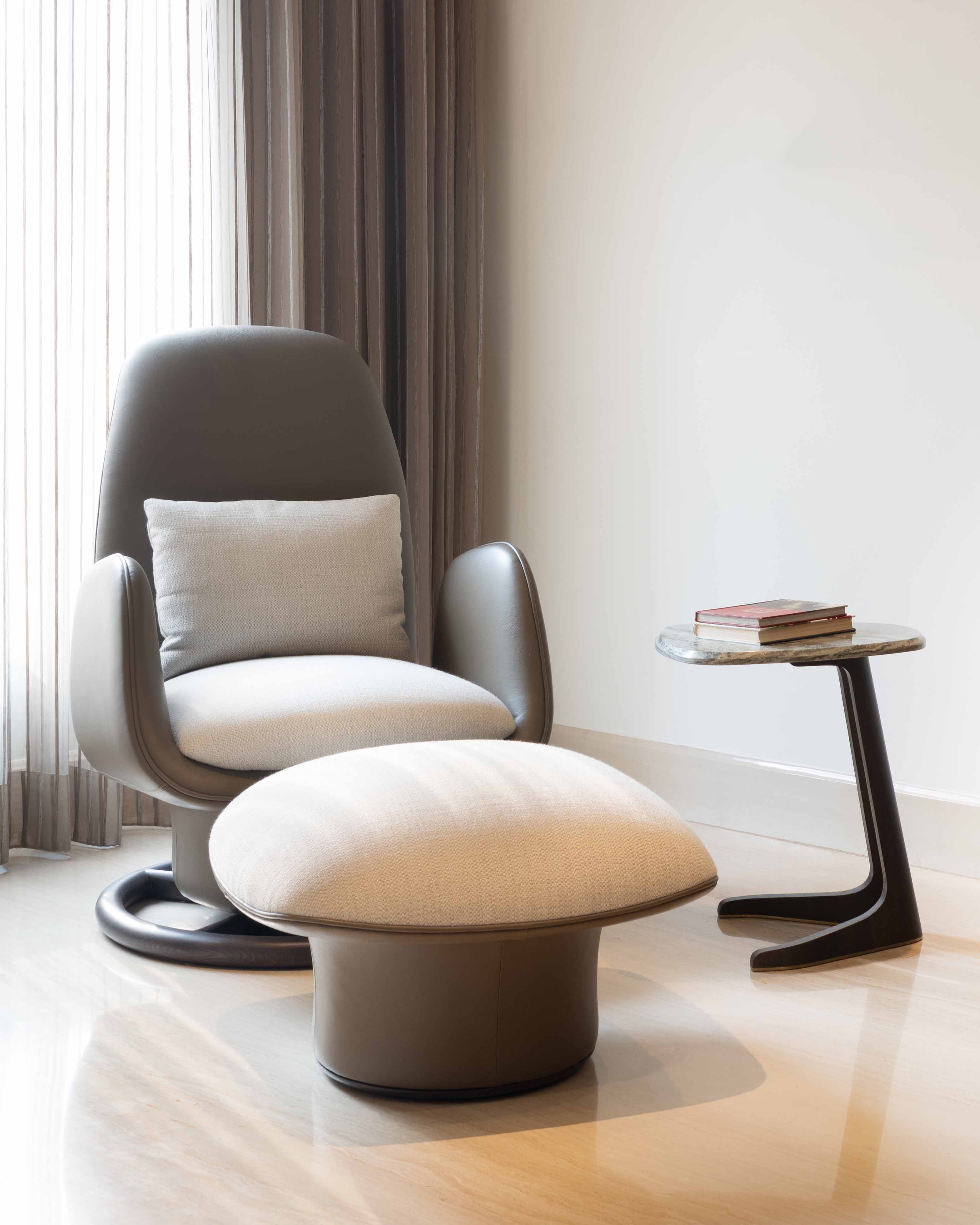Scale and Space: How Furniture Proportion Shapes the Way a Room Feels